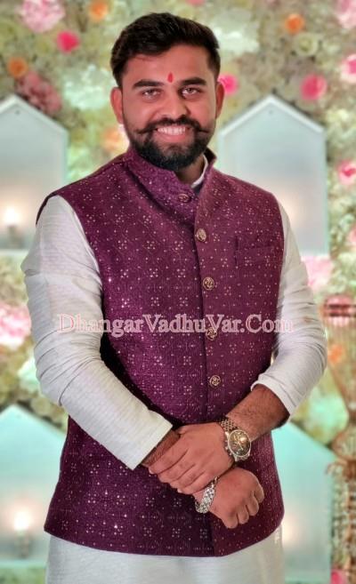 profile-photo profile-photo